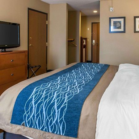 Comfort Inn & Suites Napoleon Esterno foto