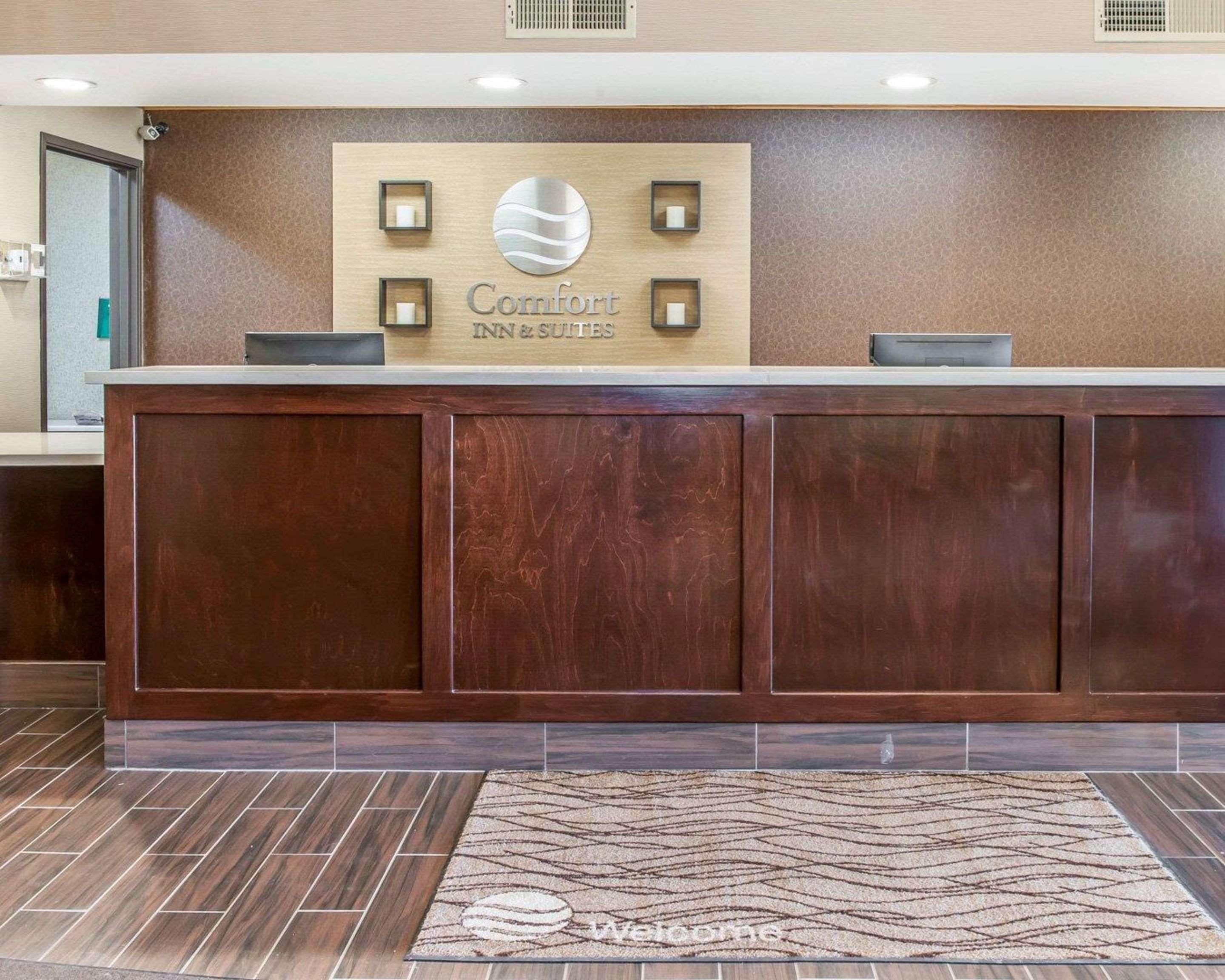 Comfort Inn & Suites Napoleon Esterno foto