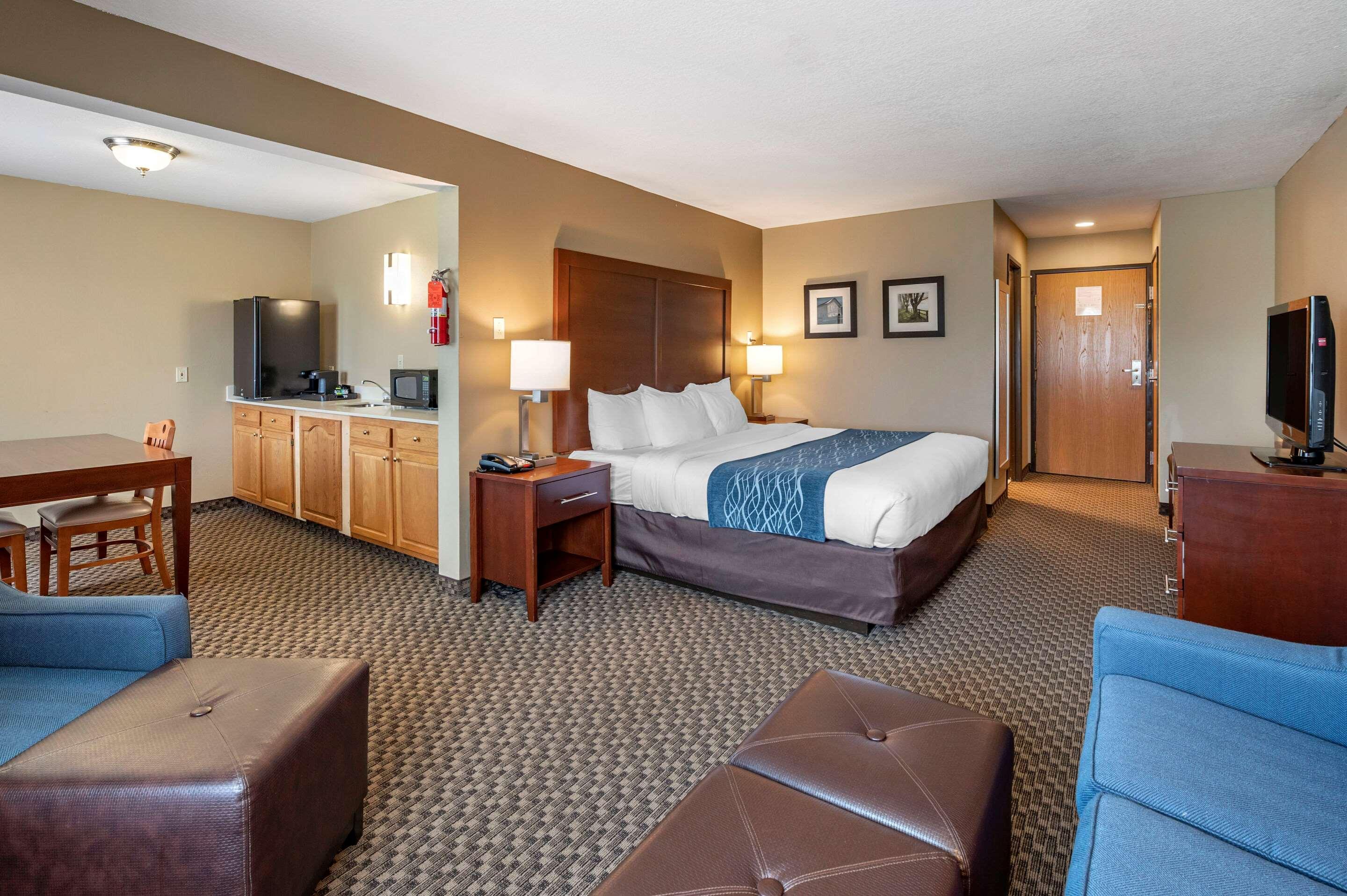 Comfort Inn & Suites Napoleon Esterno foto