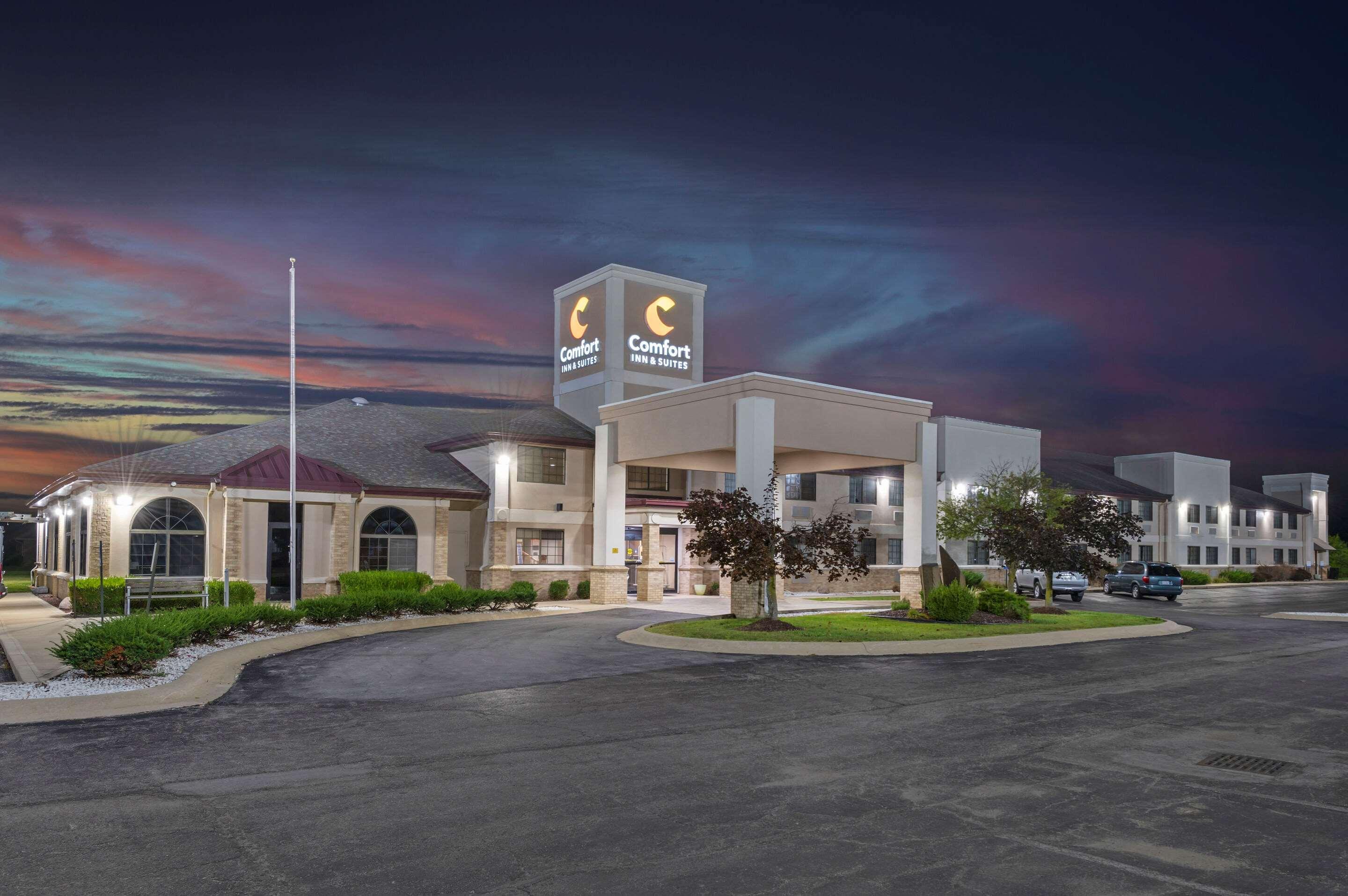 Comfort Inn & Suites Napoleon Esterno foto
